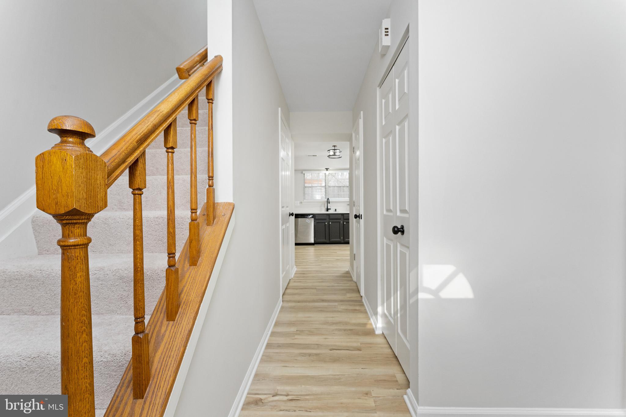 14846 Basingstoke Loop Centreville, VA 20120 - Photo 5 of 33