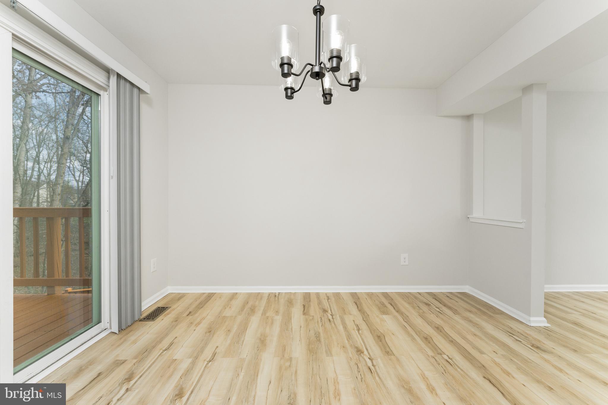 14846 Basingstoke Loop Centreville, VA 20120 - Photo 9 of 33