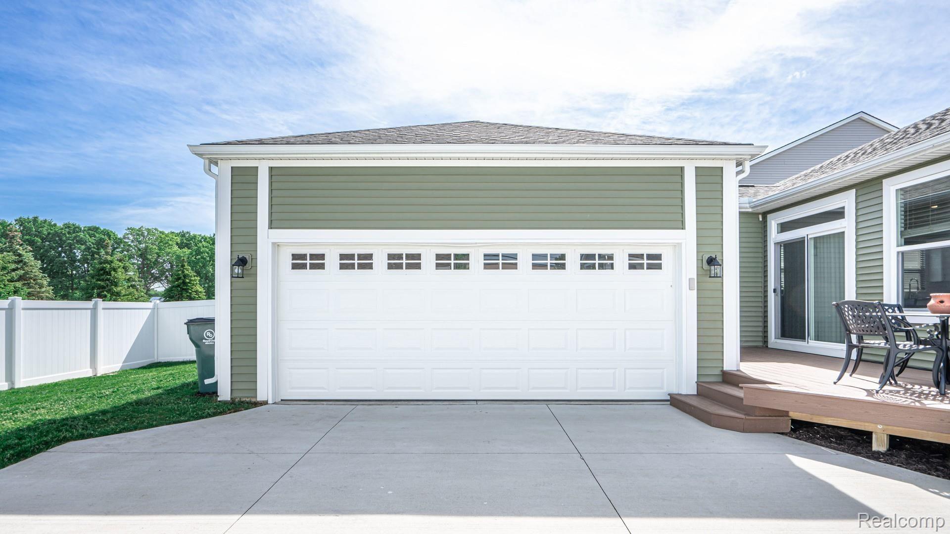 2560 Massoit Road Royal Oak, MI 48073 - Photo 10 of 65 011_12.jpg