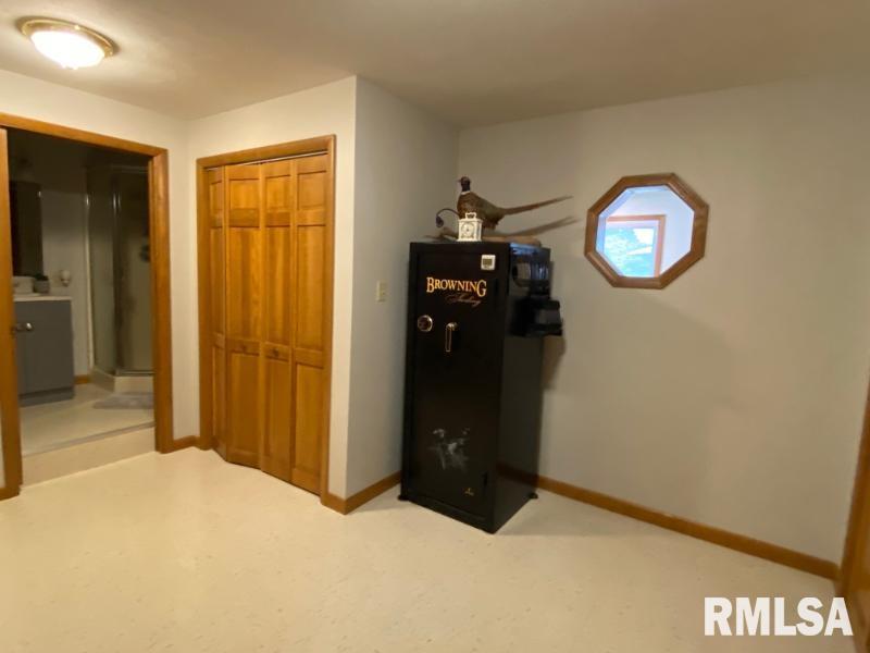 3840 Country Club Road Carbondale, IL 62901 - Photo 17 of 36