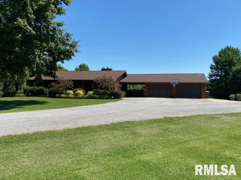 3840 Country Club Road Carbondale, IL 62901 - Photo 4 of 36