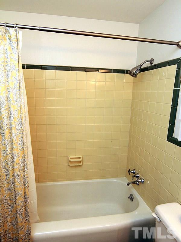 1210 Canterbury Road Raleigh, NC 27608 - Photo 16 of 23