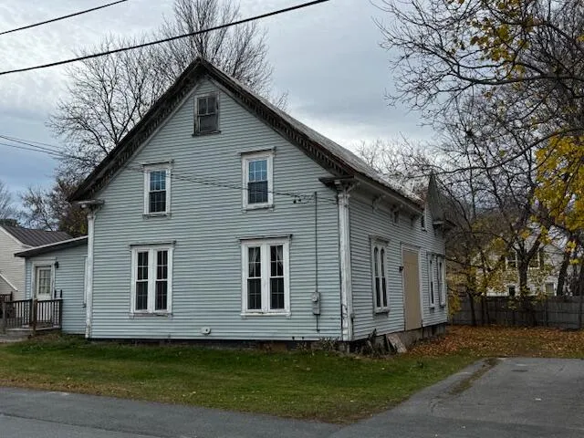 $89,000 | 11 Summer Street, Skowhegan, ME 04976