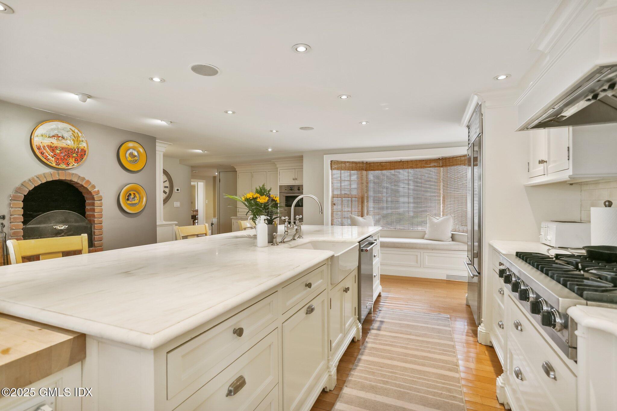 1007 King Street Greenwich, CT 06831 - Photo 17 of 71 18-web-or-mls-1007-king-st