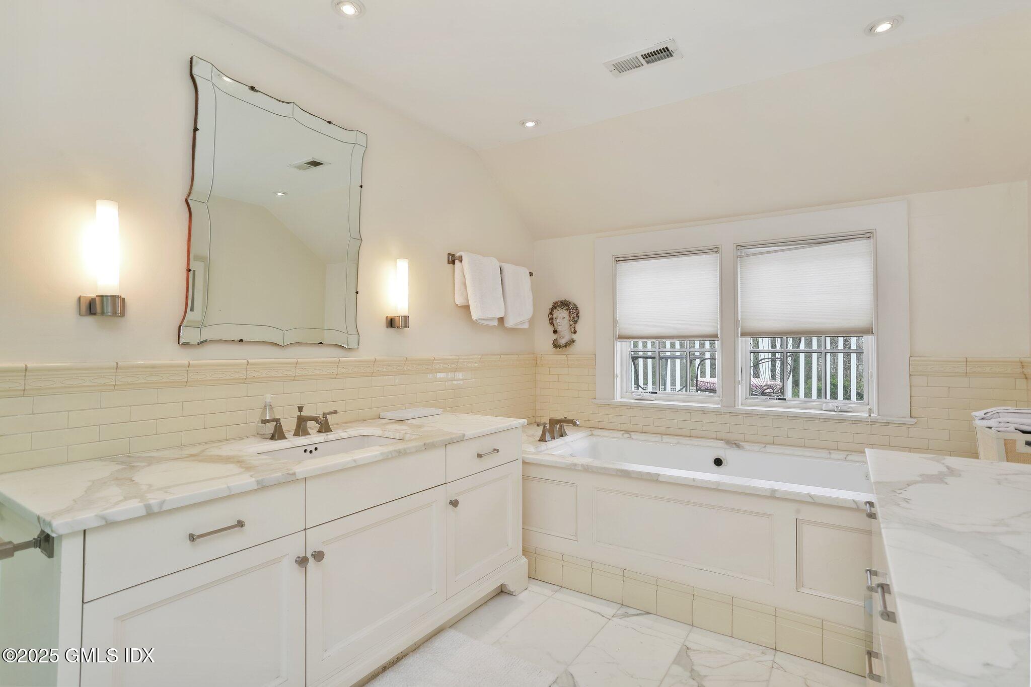 1007 King Street Greenwich, CT 06831 - Photo 37 of 71 37-web-or-mls-1007-king-st