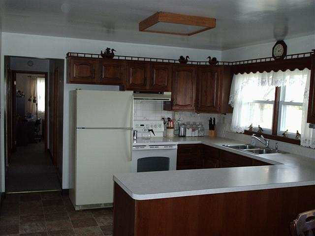 26801 Edwards Road Elkhart, IN 46514 - Photo 2 of 24 Gallery Image 2
