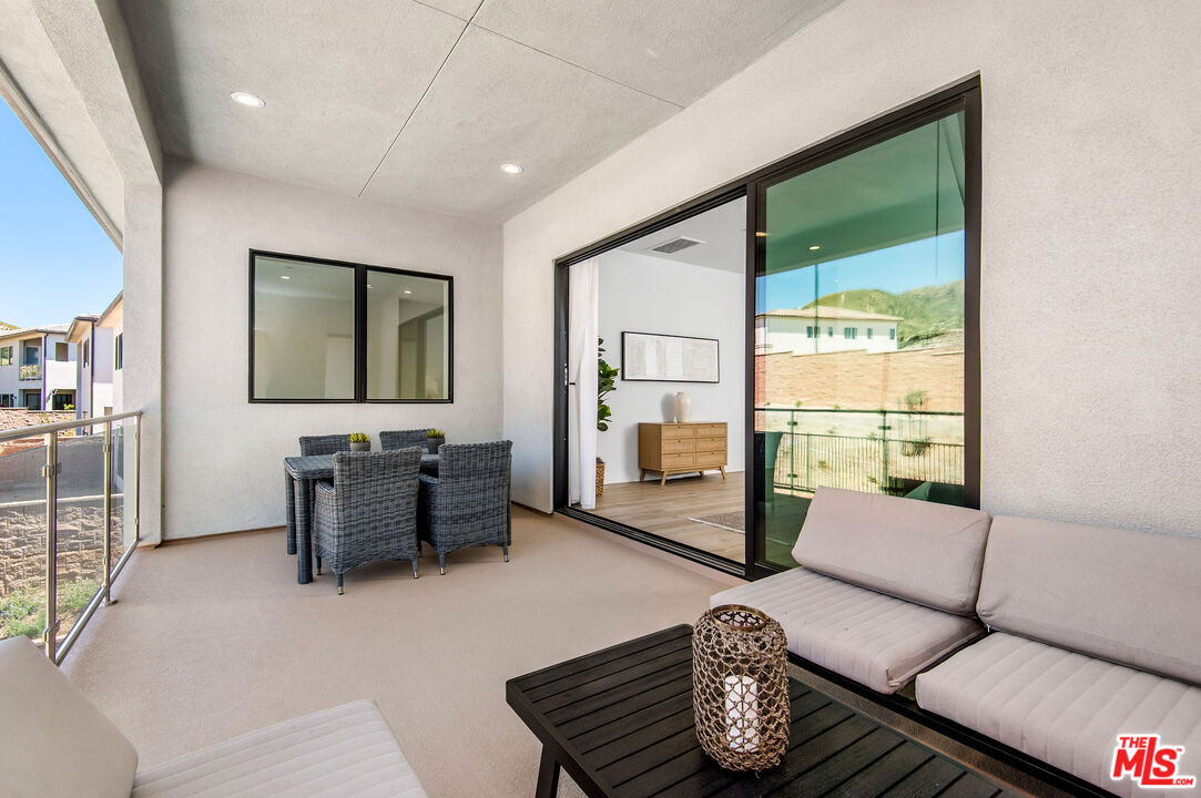 20601 Overlook Court Porter Ranch, CA 91326 - Photo 23 of 40