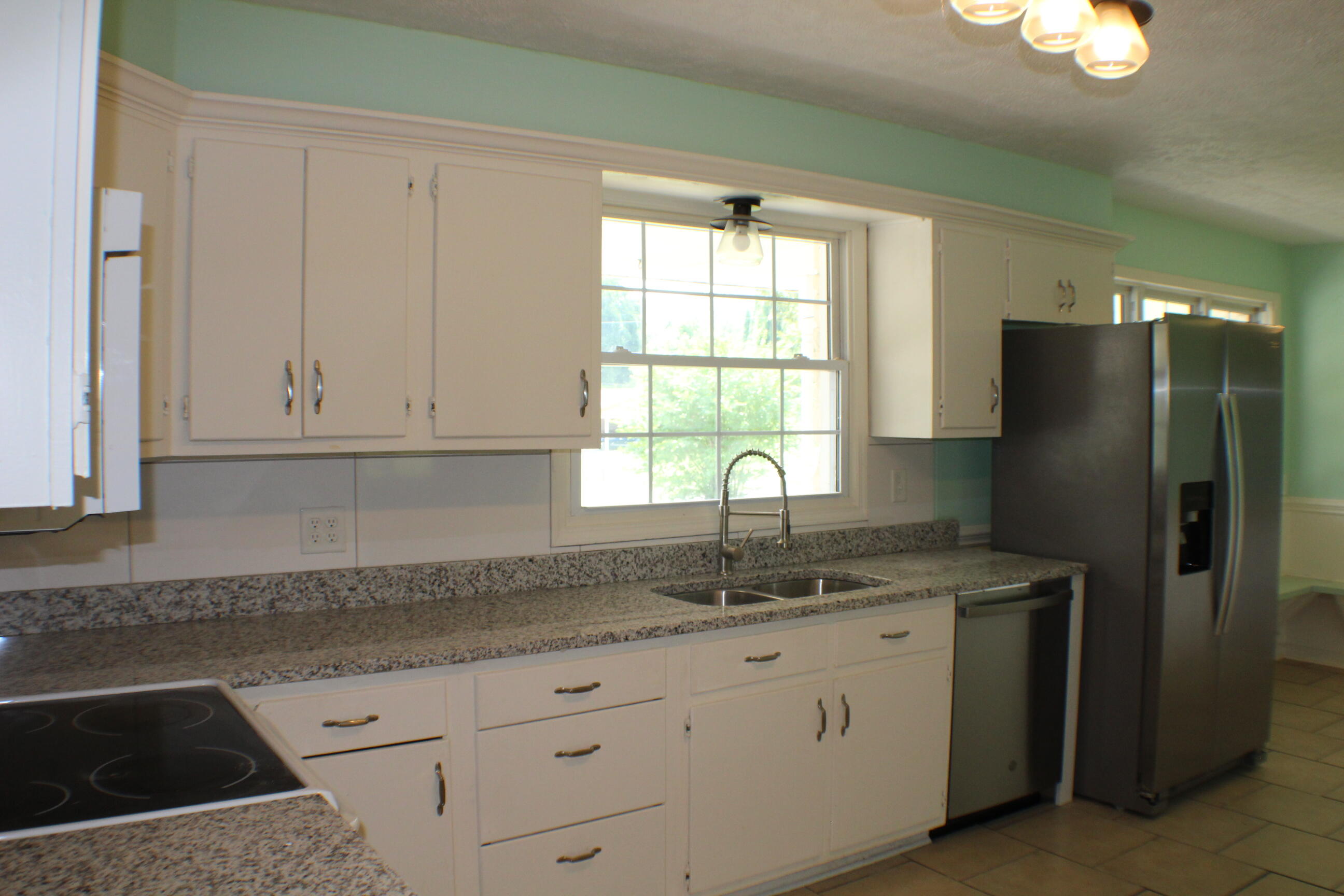 432 Ridgefields Road, Unit 26 Kingsport, TN 37660 - Photo 19 of 38 IMG_4410 (1)