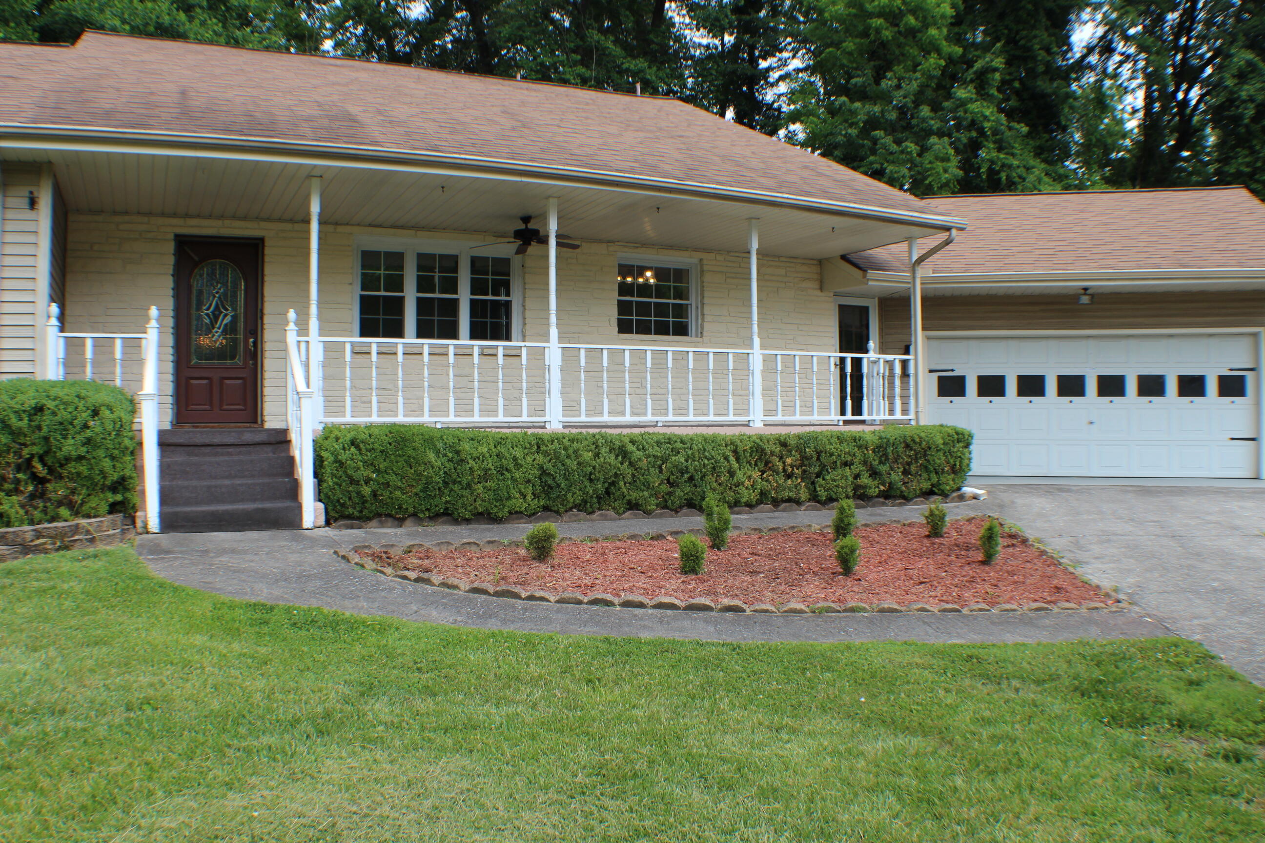 432 Ridgefields Road, Unit 26 Kingsport, TN 37660 - Photo 3 of 38 IMG_4453