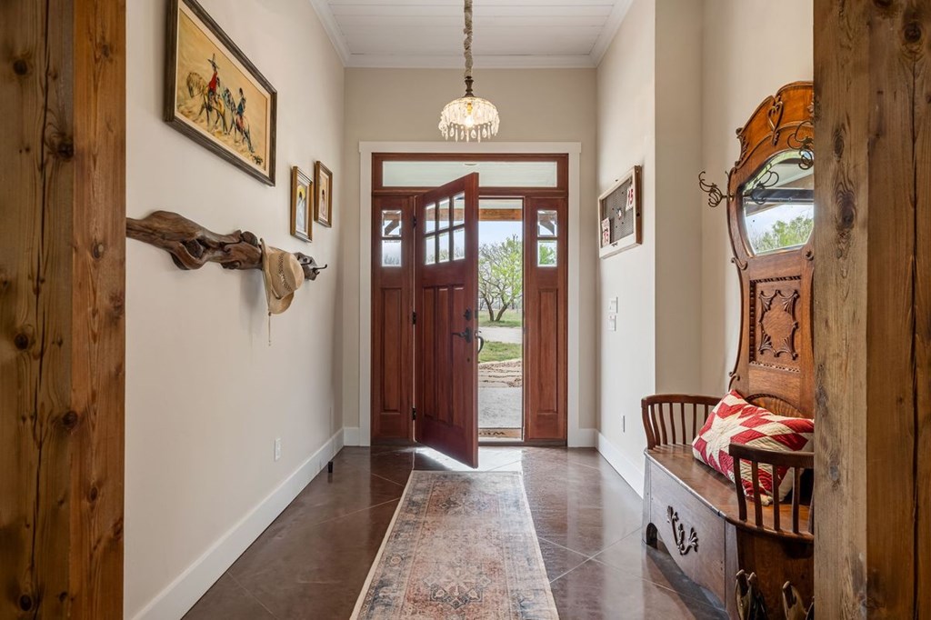 1503 Funf Kinder Road Fredericksburg, TX 78624 - Photo 12 of 70