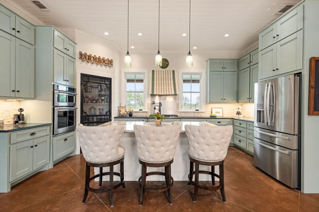 1503 Funf Kinder Road Fredericksburg, TX 78624 - Photo 20 of 70