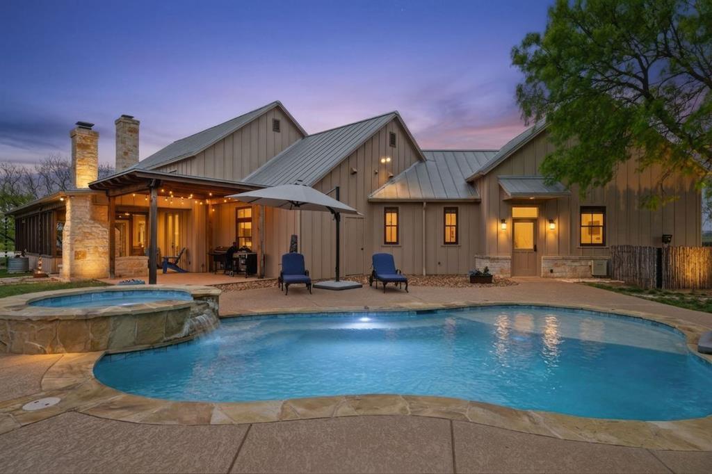 1503 Funf Kinder Road Fredericksburg, TX 78624 - Photo 2 of 70