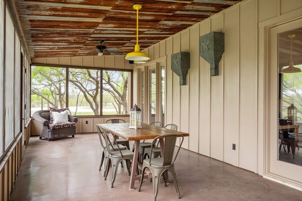 1503 Funf Kinder Road Fredericksburg, TX 78624 - Photo 39 of 70