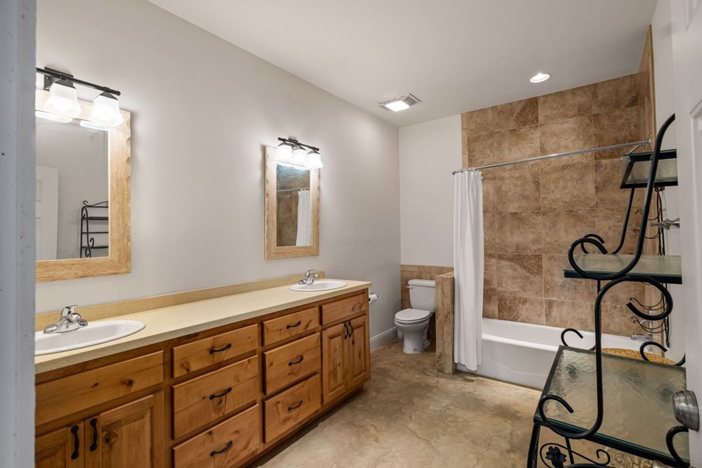 1503 Funf Kinder Road Fredericksburg, TX 78624 - Photo 57 of 70