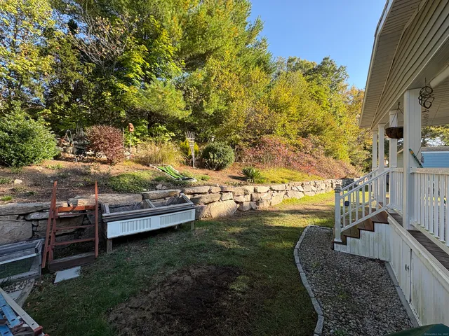 $179,900 | 106 Stephen Drive, Stonington, CT 06378