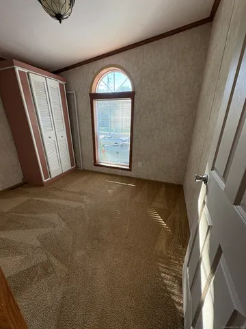 $179,900 | 106 Stephen Drive, Stonington, CT 06378