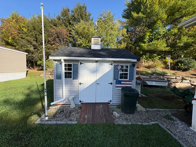 $179,900 | 106 Stephen Drive, Stonington, CT 06378