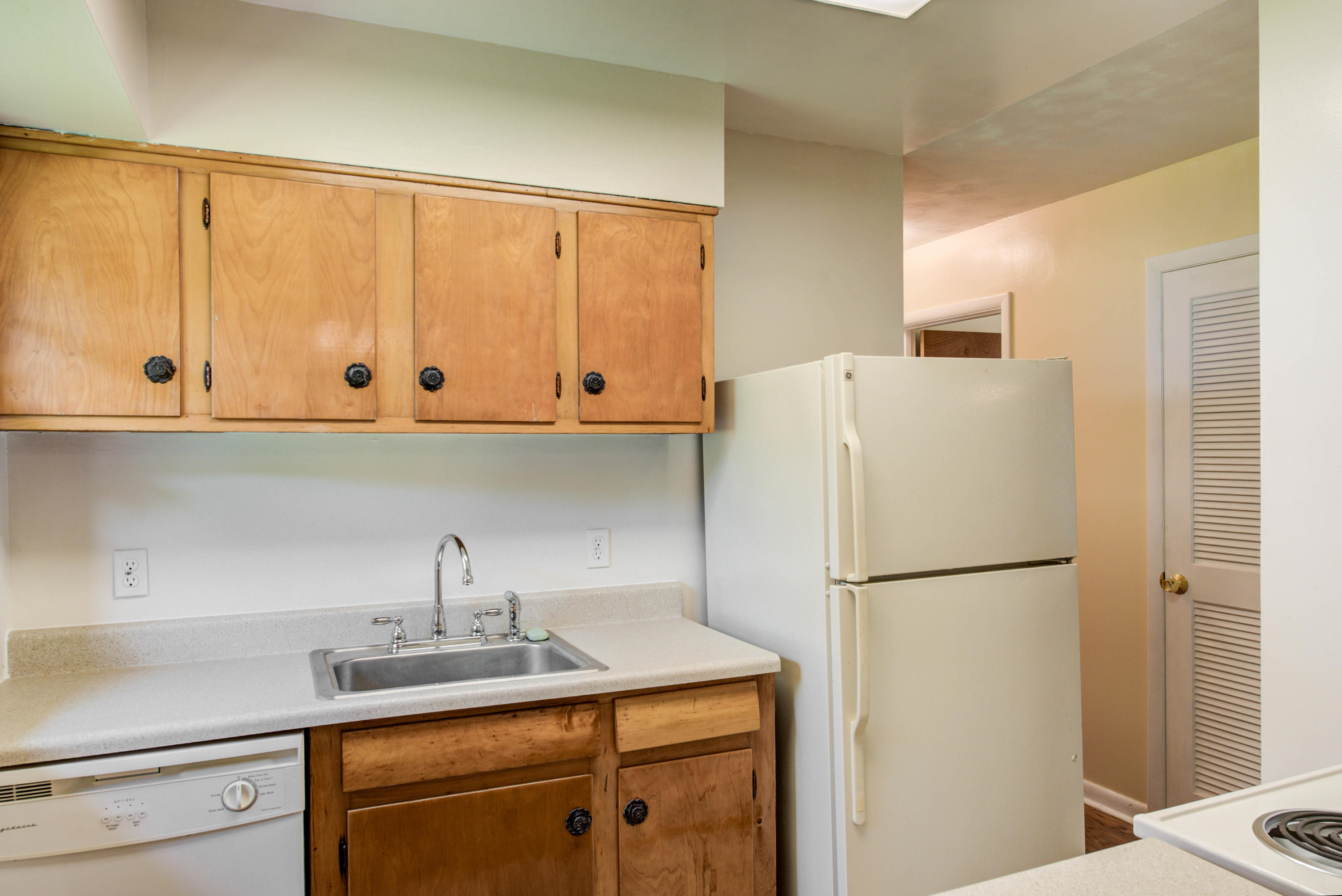 502 Robertsville Road Oak Ridge, TN 37830 - Photo 11 of 22 Kitchen