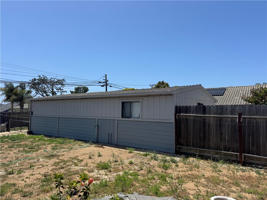 1499 Farroll Road Grover Beach, CA 93433 - Photo 14 of 25