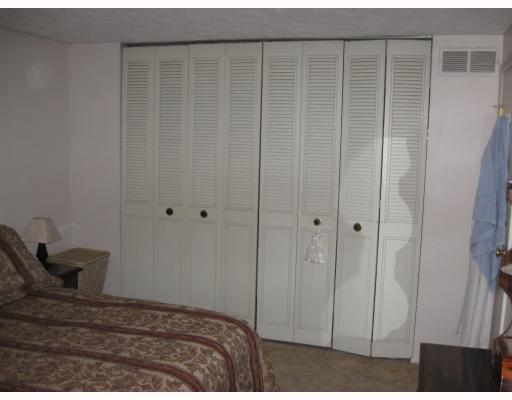 529 Hunters Path Road Bridgeville, PA 15017 - Photo 11 of 18 Other. Great closet space in the master