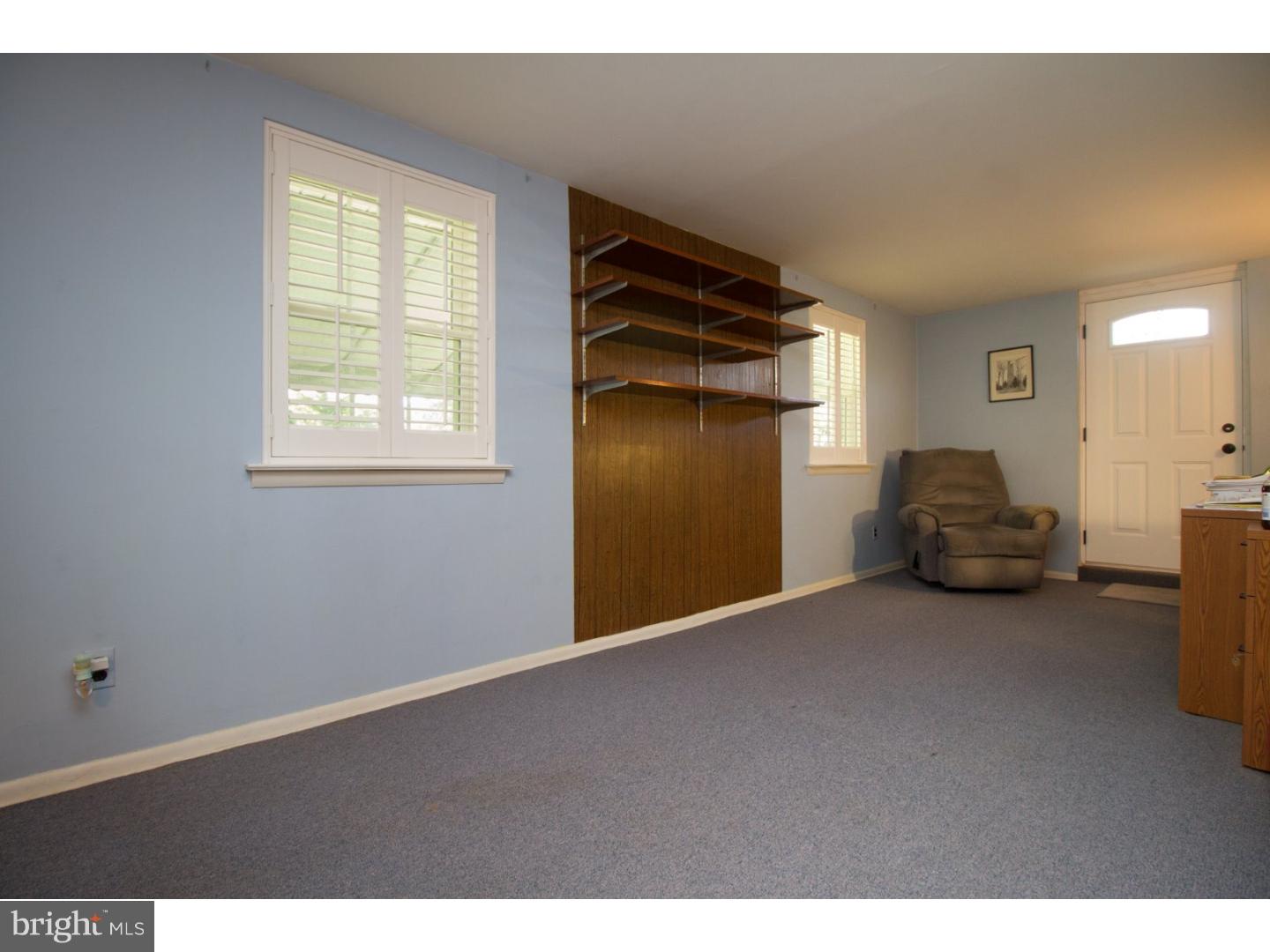 9701 Portis Road Philadelphia, PA 19115 - Photo 17 of 25 Family Room