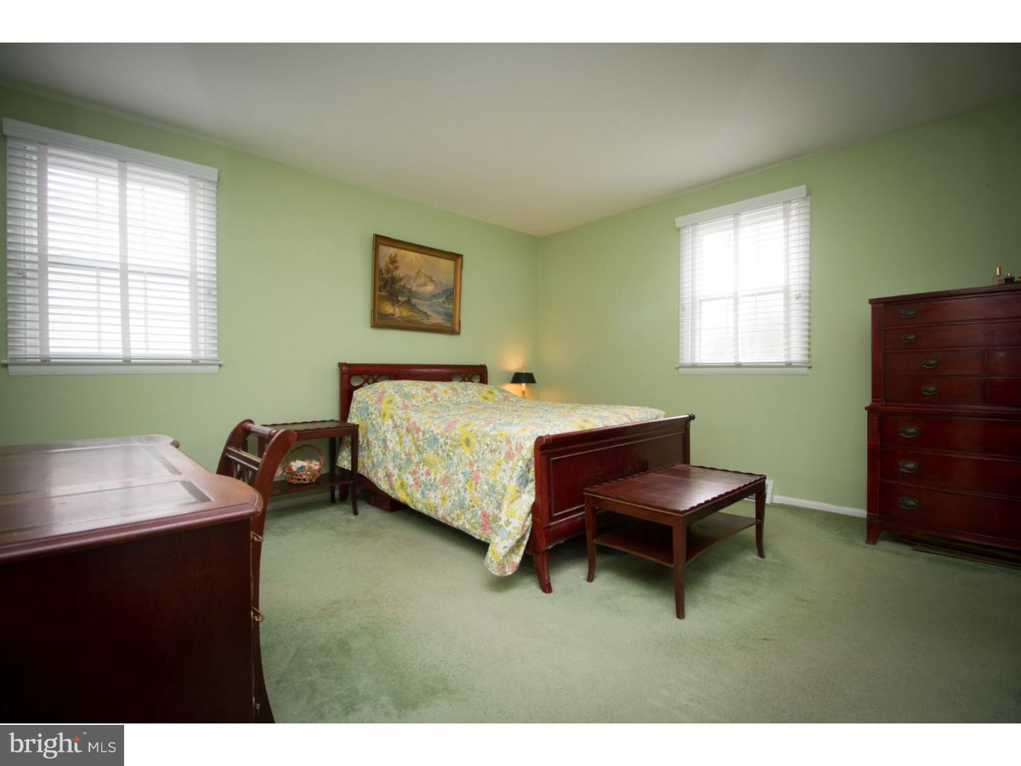 9701 Portis Road Philadelphia, PA 19115 - Photo 10 of 25 Bedroom - Main