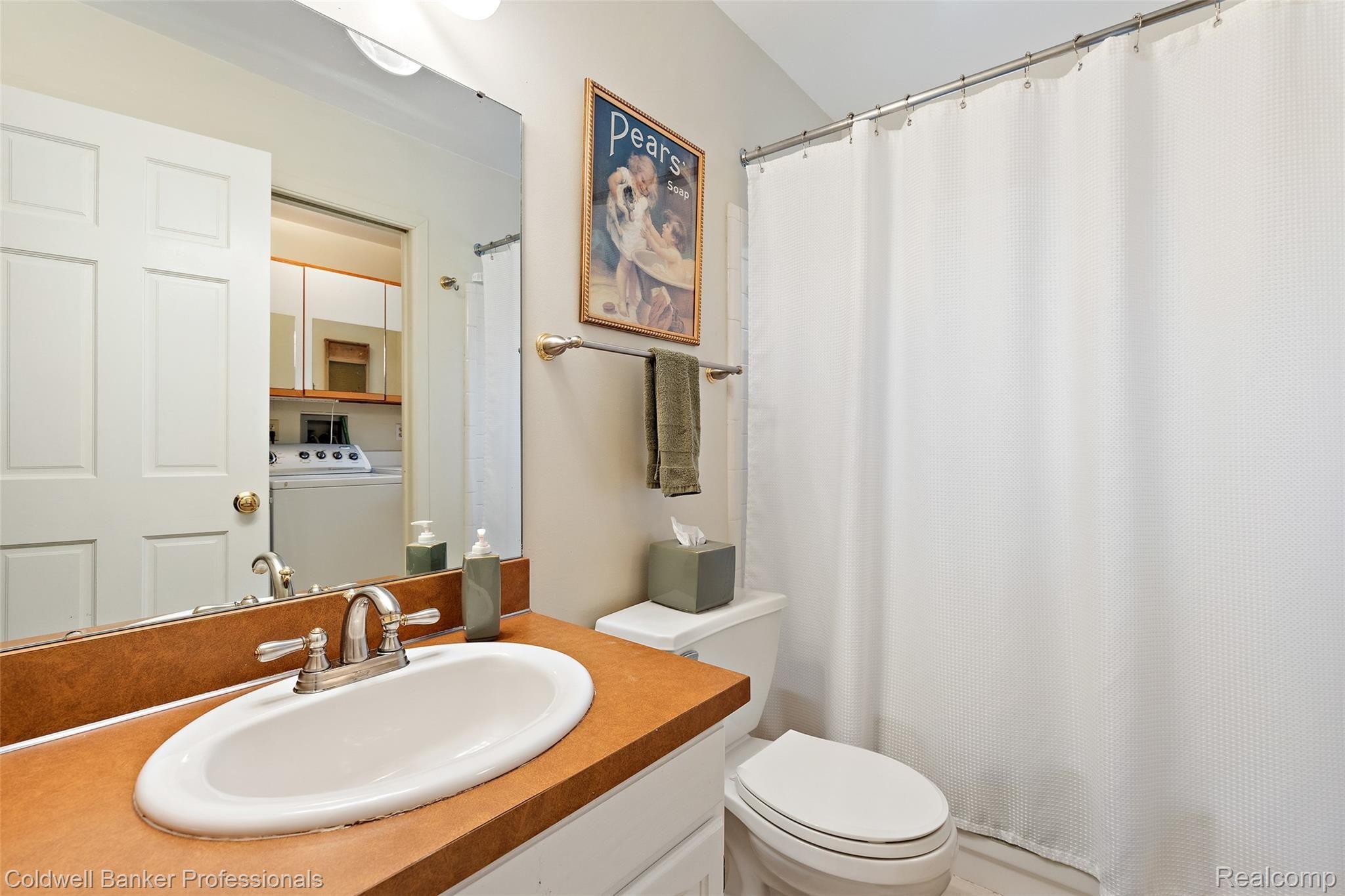 1288 Barneswood Lane Rochester, MI 48306 - Photo 46 of 49 1288 Barneswood Ln-46.jpg