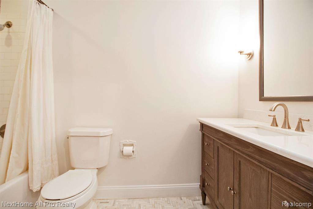 7195 Curtis Road Northville, MI 48168 - Photo 8 of 70