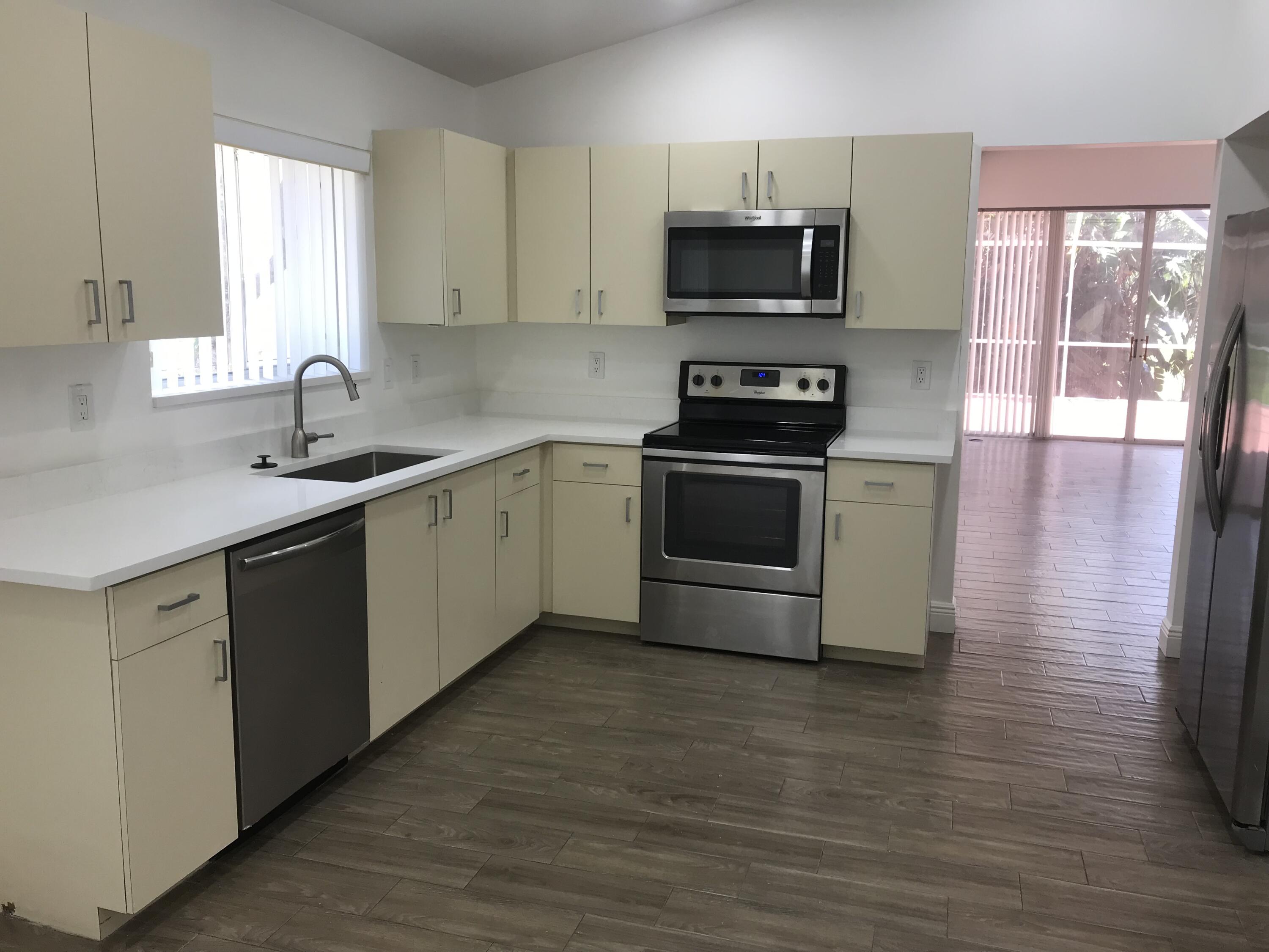 7296 Via Palomar Boca Raton, FL 33433 - Photo 9 of 17 IMG_1757