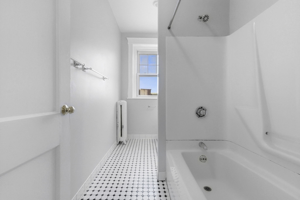 77 Parkman Street, Unit 4 Brookline, MA 02446 - Photo 14 of 20