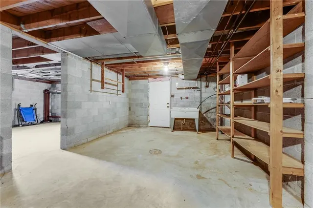 $575,000 | 264 Stewart Run Road, Waynesburg, PA 15370