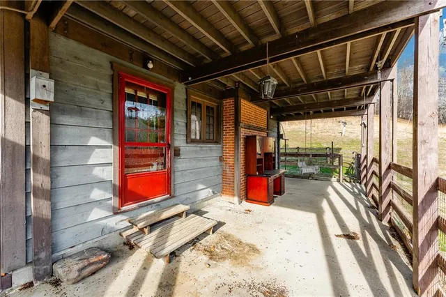 $575,000 | 264 Stewart Run Road, Waynesburg, PA 15370