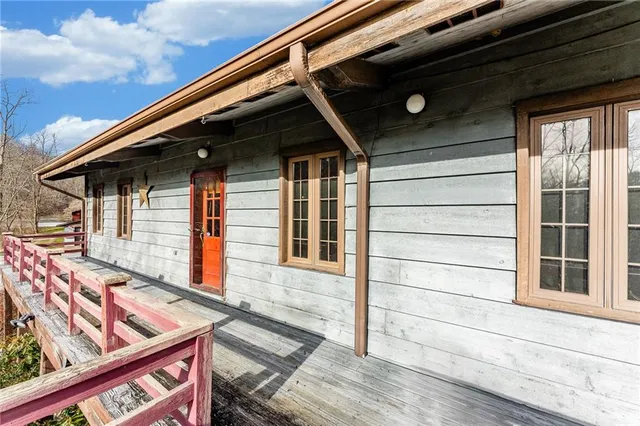 $575,000 | 264 Stewart Run Road, Waynesburg, PA 15370