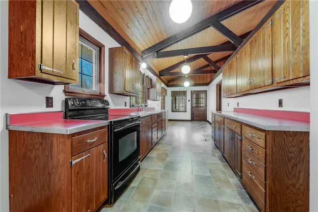 $575,000 | 264 Stewart Run Road, Waynesburg, PA 15370