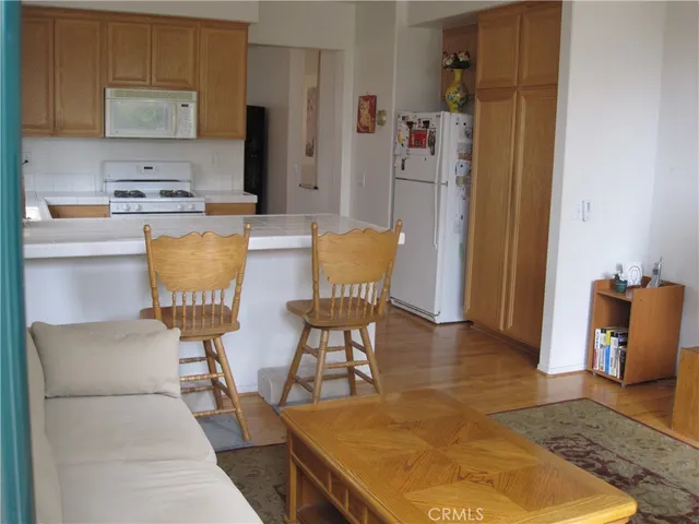 $3,800 | 4518 Corte Arbusto, Camarillo, CA 93012