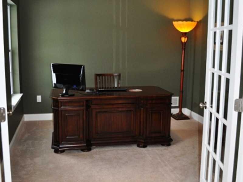 340 Sawmill Run Road Butler, PA 16001 - Photo 8 of 14 Executive Office/Suite.