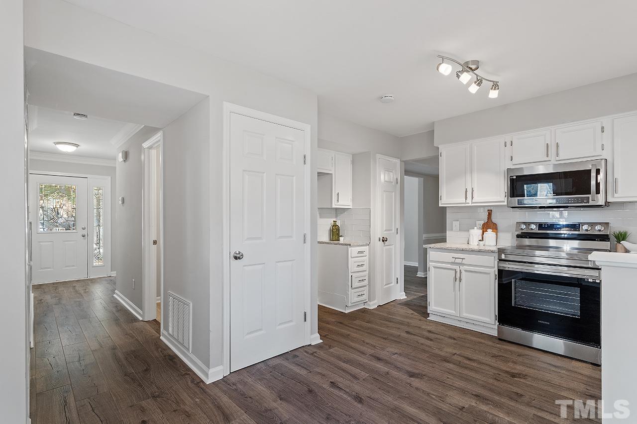 4617 Fox Road Raleigh, NC 27616 - Photo 10 of 28