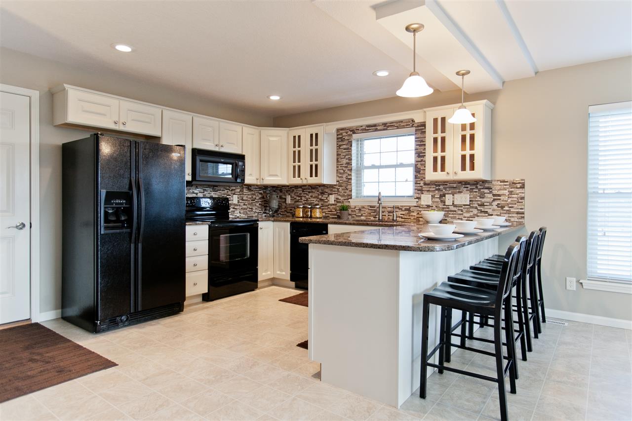 1410 Windham Hill Drive Riverside, IA 52327 - Photo 7 of 25 Gallery Image 7