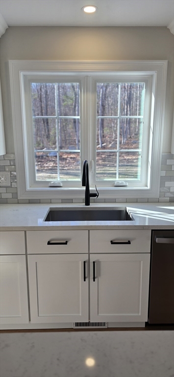 46 Ragged Hill Road West Brookfield, MA 01585 - Photo 5 of 41