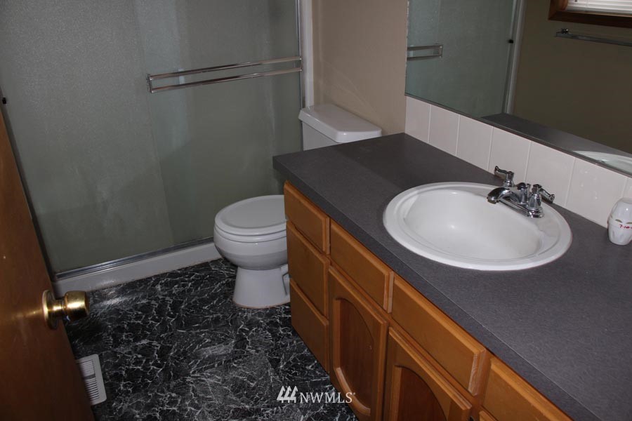 131 Estes Road Castle Rock, WA 98611 - Photo 13 of 18 Gallery Image 13