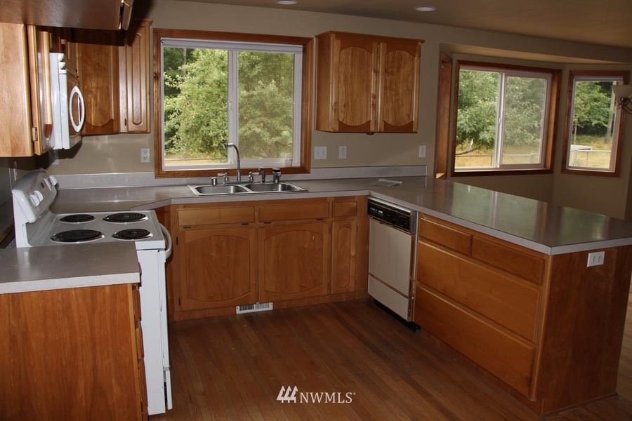 131 Estes Road Castle Rock, WA 98611 - Photo 14 of 18 Gallery Image 14