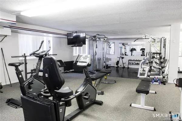 $1,850 | 889 Farmington Avenue, Unit 3F, West Hartford, CT 06119