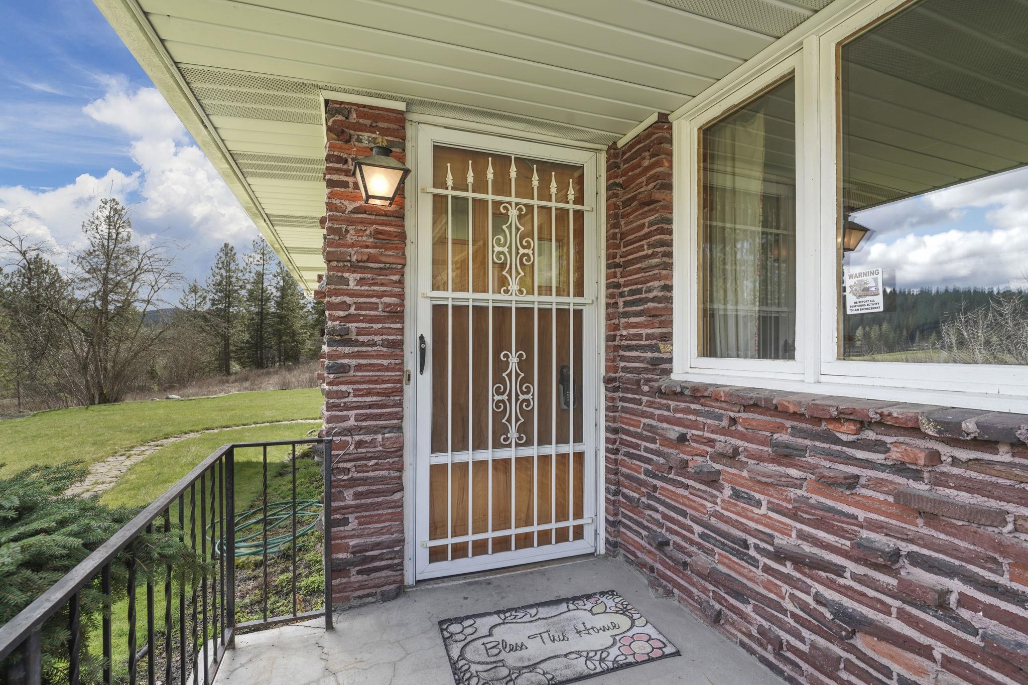 12904 East Sillman Road Mead, WA 99021 - Photo 3 of 50