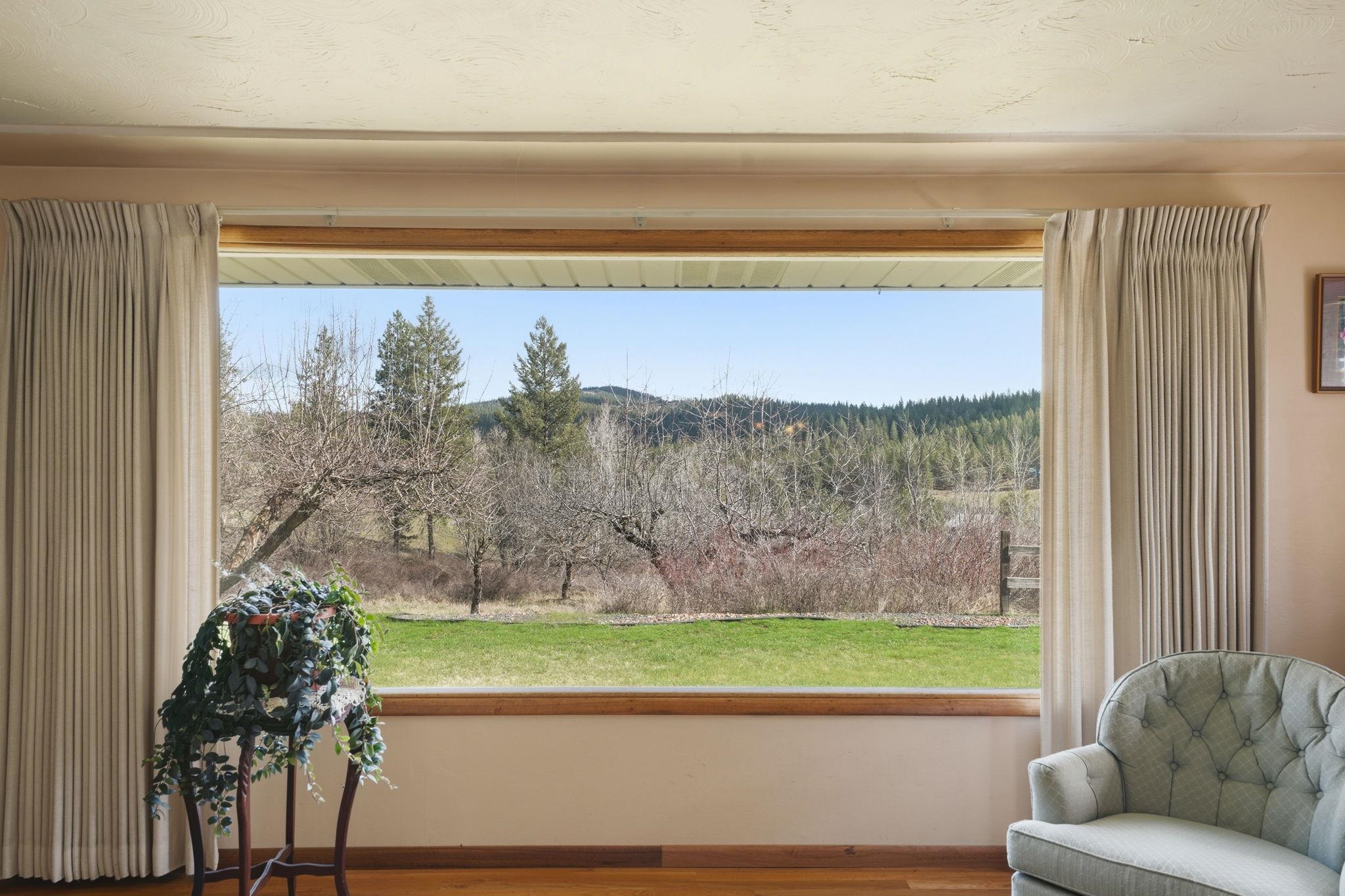 12904 East Sillman Road Mead, WA 99021 - Photo 5 of 50