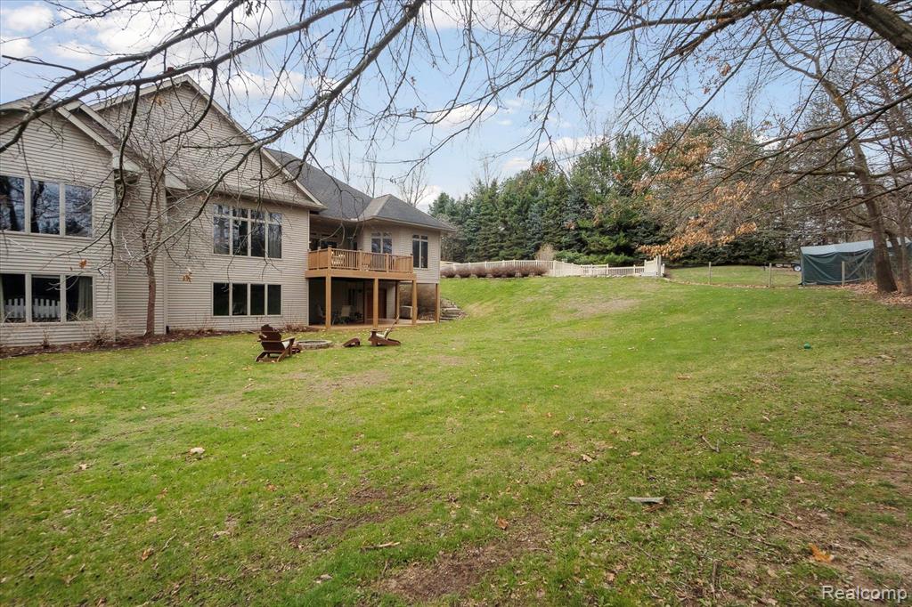 5167 Hunters Ridge Holly, MI 48442 - Photo 57 of 63