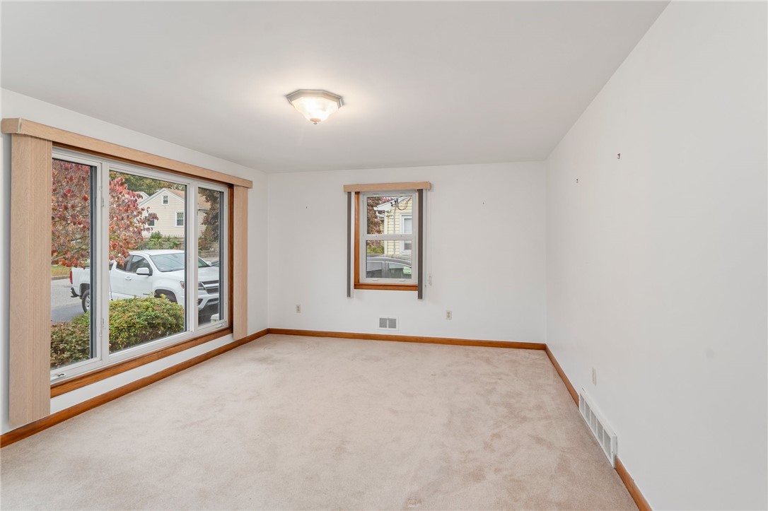 240 Curry Road Cranston, RI 02920 - Photo 12 of 22