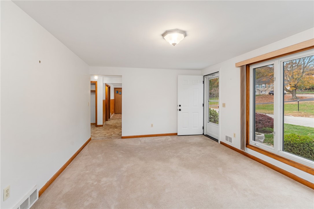 240 Curry Road Cranston, RI 02920 - Photo 13 of 22