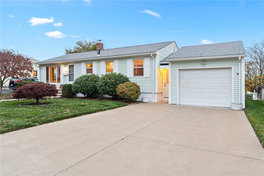240 Curry Road Cranston, RI 02920 - Photo 2 of 22