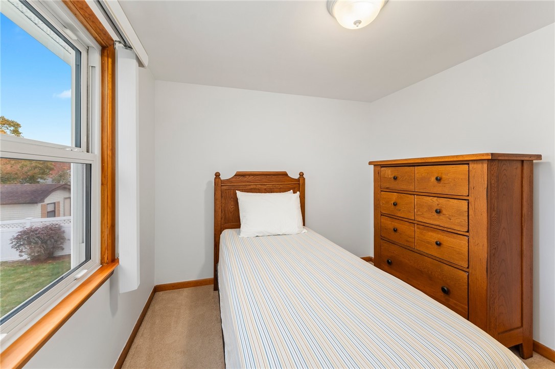240 Curry Road Cranston, RI 02920 - Photo 8 of 22
