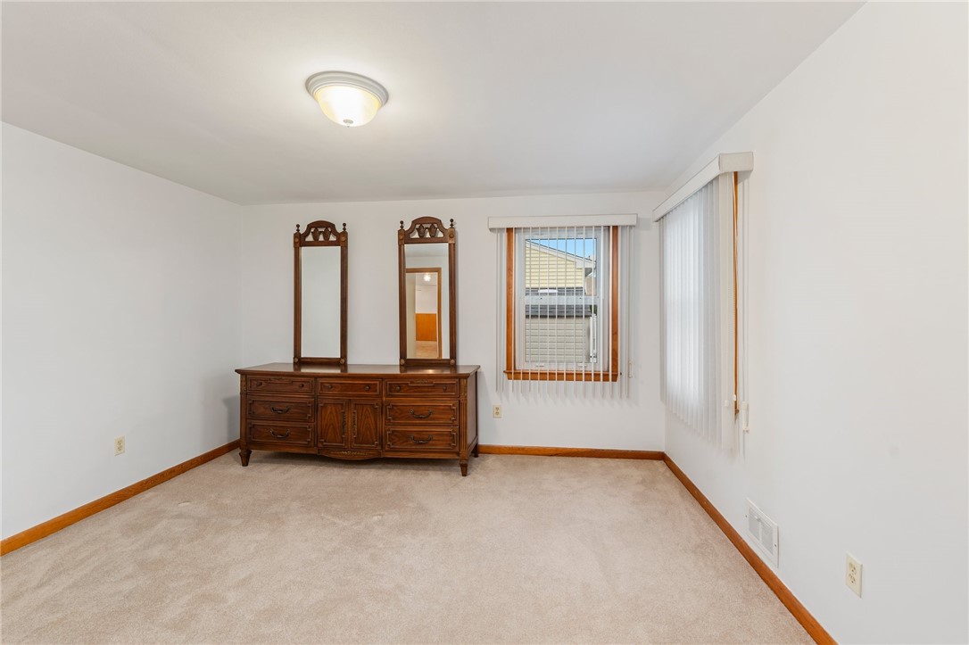 240 Curry Road Cranston, RI 02920 - Photo 9 of 22